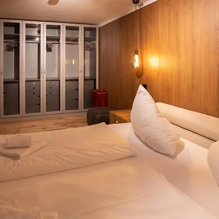 Sope Skylodge 01 - Eldison's Bobbele - Oberried, Schauinsland Apartment *